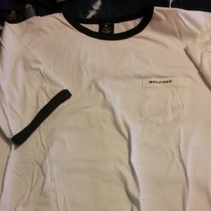 2x tommy hilfiger pocketed tee-shirt